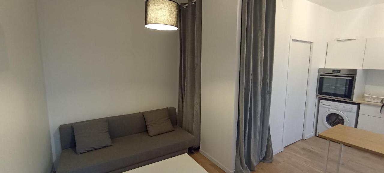 플로이락 Studio Cosy Avec Terrasse Et Jardin 아파트 외부 사진